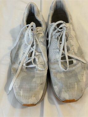 NOBULL men’s Lace-Up Sneakers in Light Gray